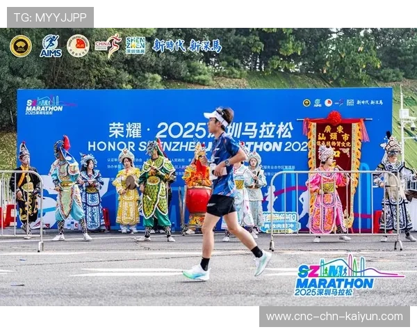 世界马拉松公开赛中国选手以顽强坚持完成比赛